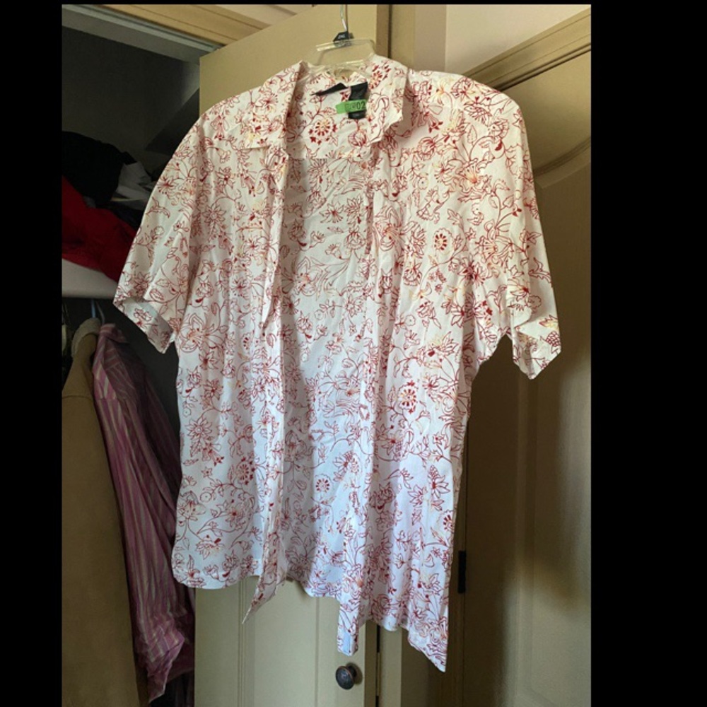 DKNY FLORAL BUTTON DOWN